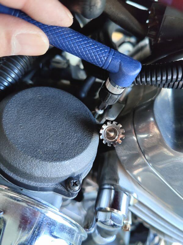 トップカバーのネジ