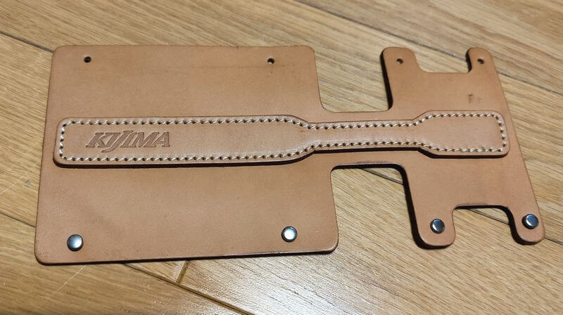 タンレザーのカバー