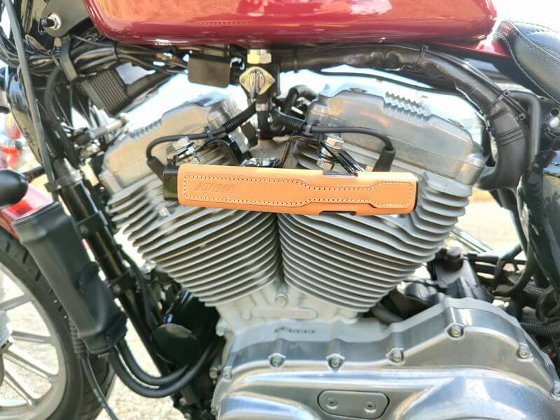 ステーを取り付け真横から見た様子