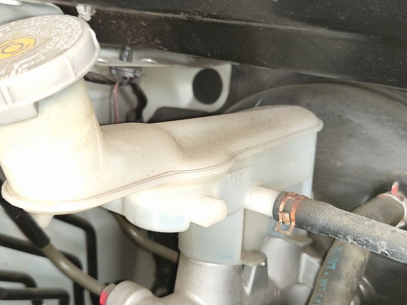 リザーバータンク