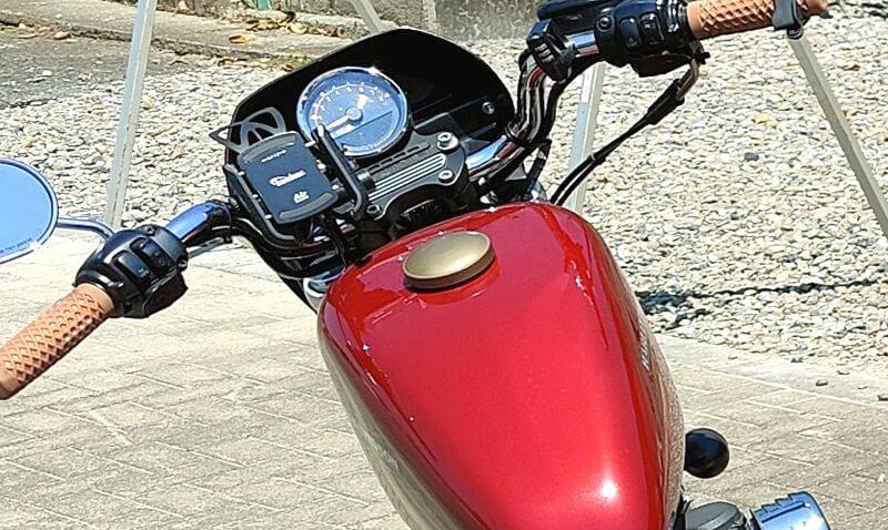 タンクキャップカバー取り付けた画像