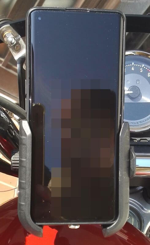 レバーを起こしてロック